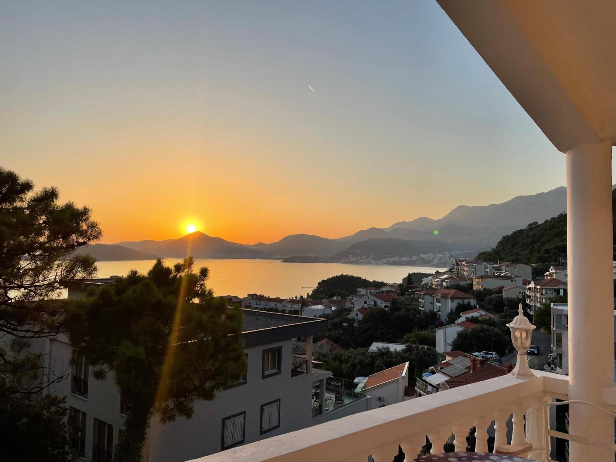 Apartments Sana Sveti Stefan Eksteriør billede